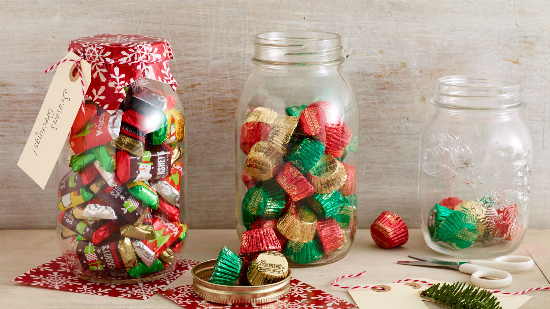 holiday-candy-crafts-decorations-hersheyland