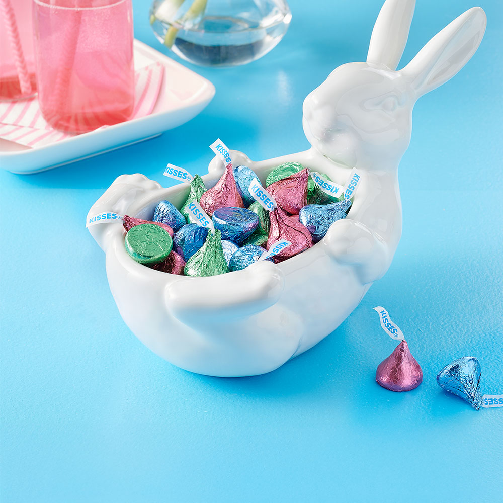 hersheys kisses in bunny shaped candy container