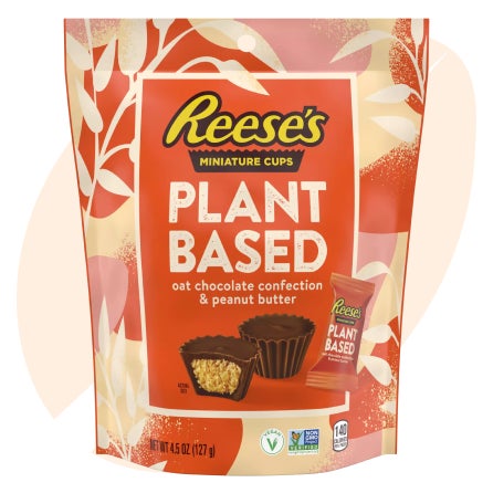 REESE'S Plant Based Miniatures Oat Chocolate Confection & Peanut Butter Cups, 4.5 oz bag