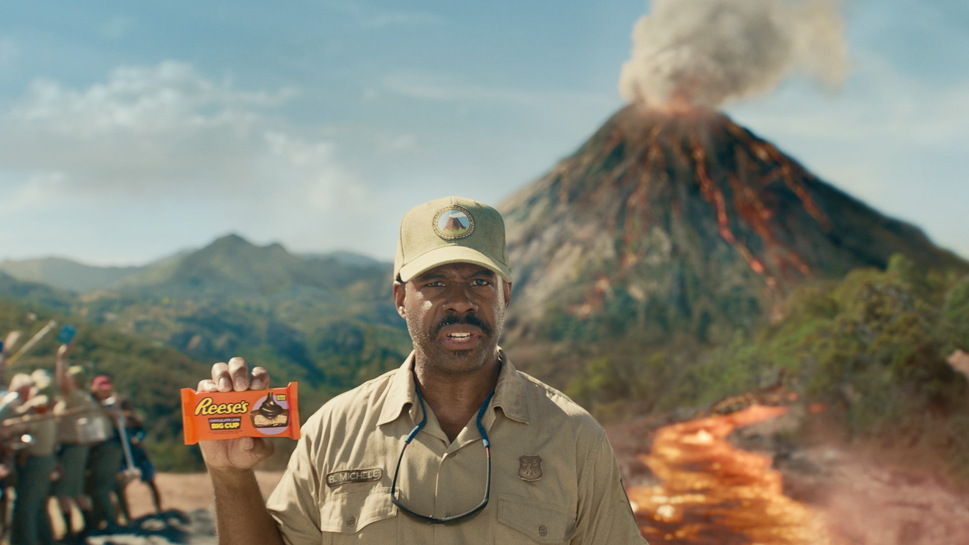 Park ranger holding the Reese's Chocolate Lava Big Cup