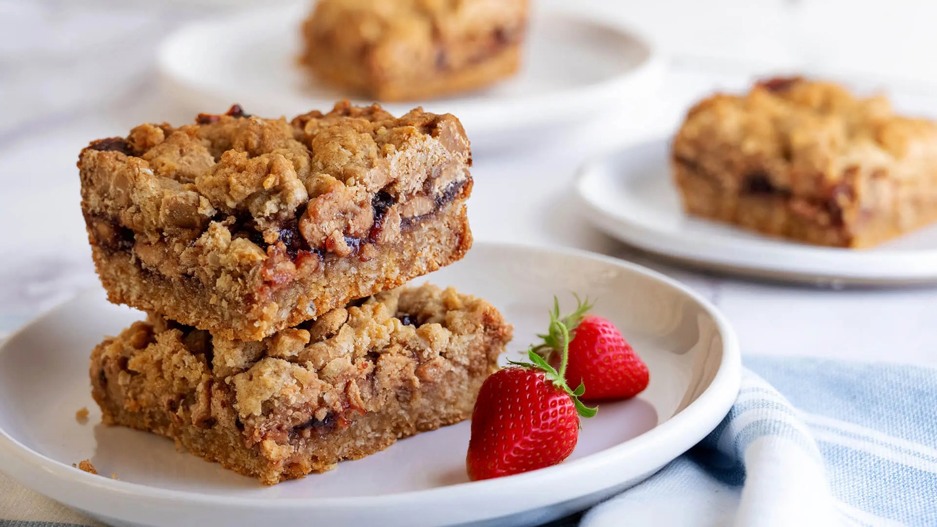 gooey pb and j bars