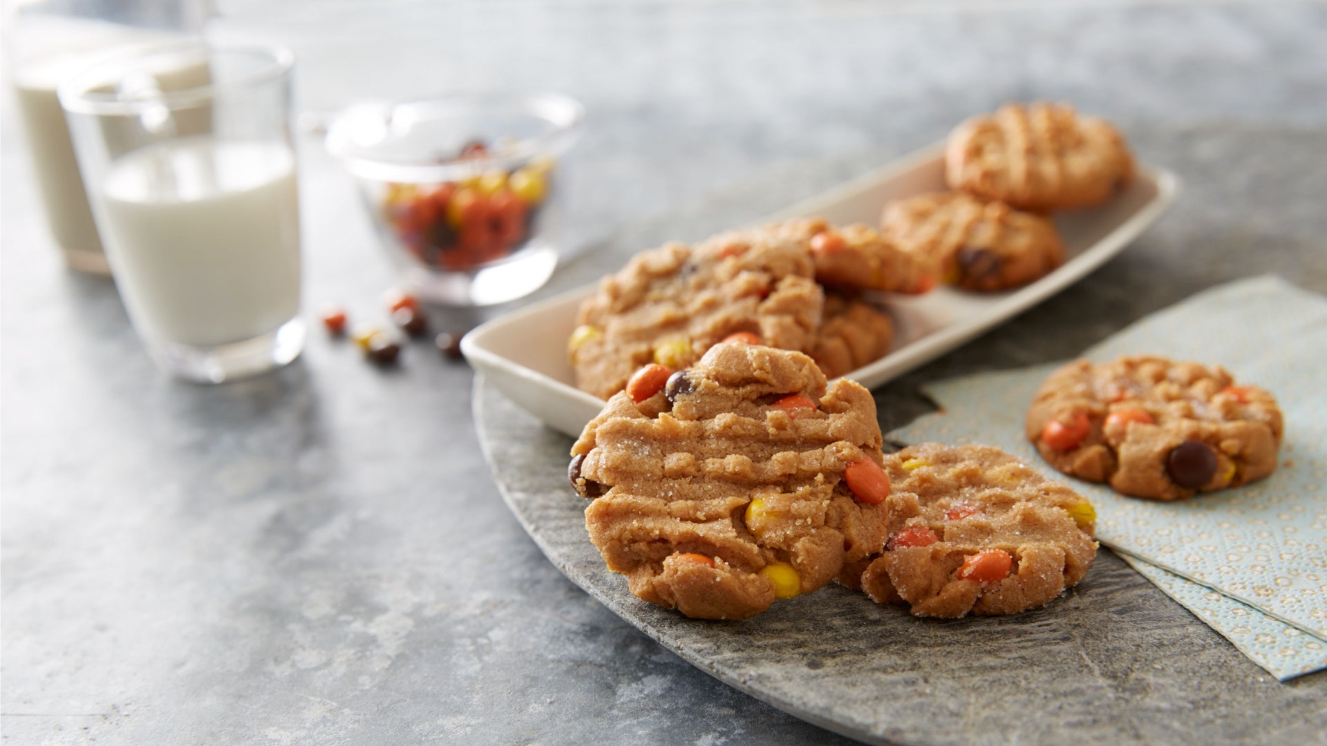 Gluten Free Reese S Pieces Minis Peanut Butter Cookies Recipes