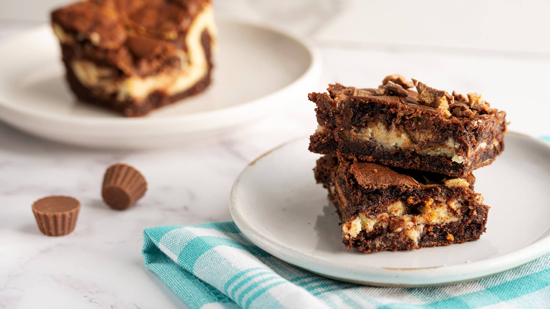 REESE'S Peanut Butter Cup Cheesecake Brownie