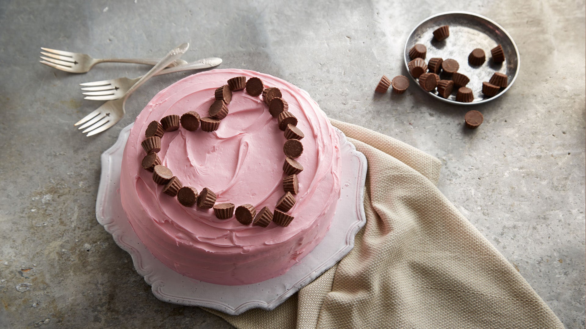 60+ Valentine's Day Cake Tutorials and Recipes - My Cake School